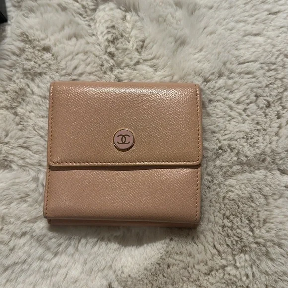 CHANEL Fold Wallet/Double Hook Wallet - Picture 2 of 13